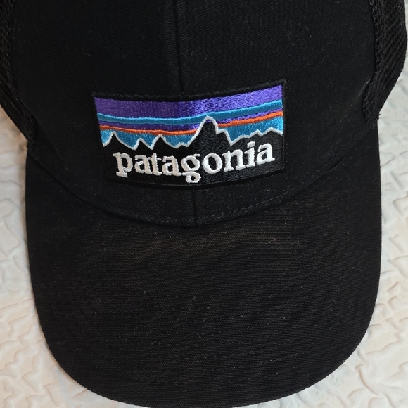 Patagonia Black Cap with Logo - Picture 2 of 3